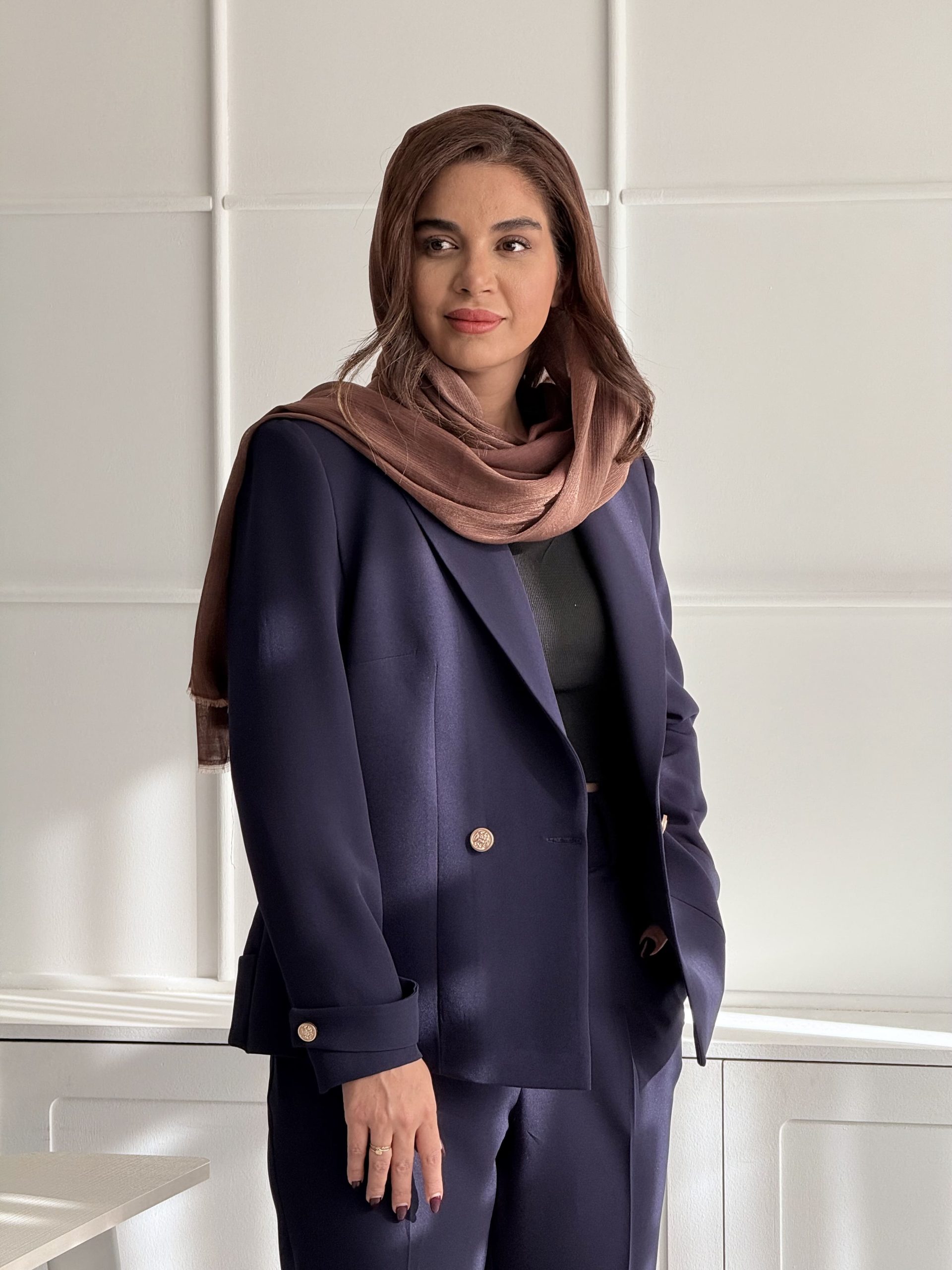 کراپ کت و شلوار ست زنانه Elite | زنیر - Image 12