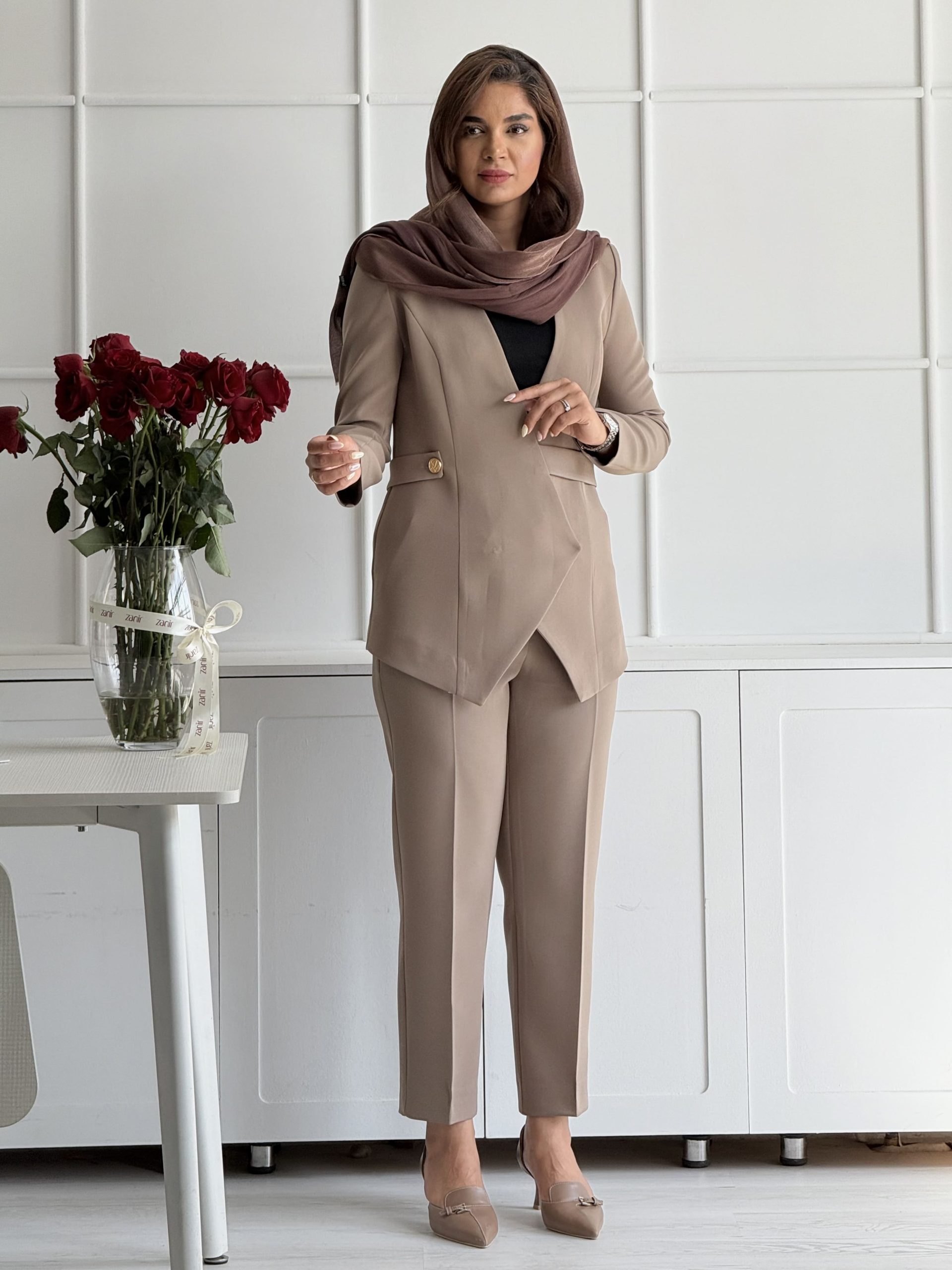 کت و شلوار ست زنانه nobella | زنیر - Image 2