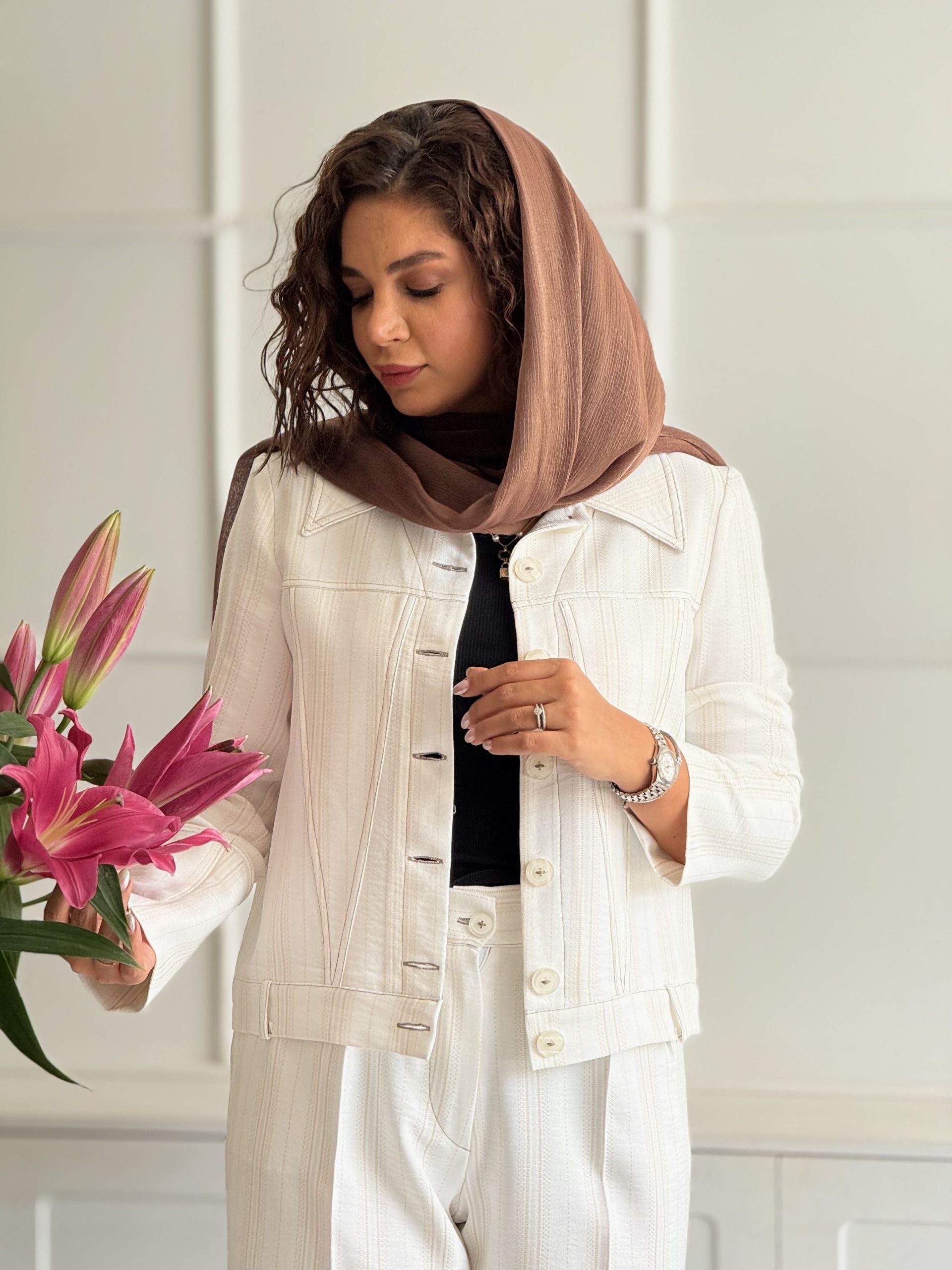 کراپ کت و شلوار ست زنانه summer رنگ سفید | زنیر - Image 2