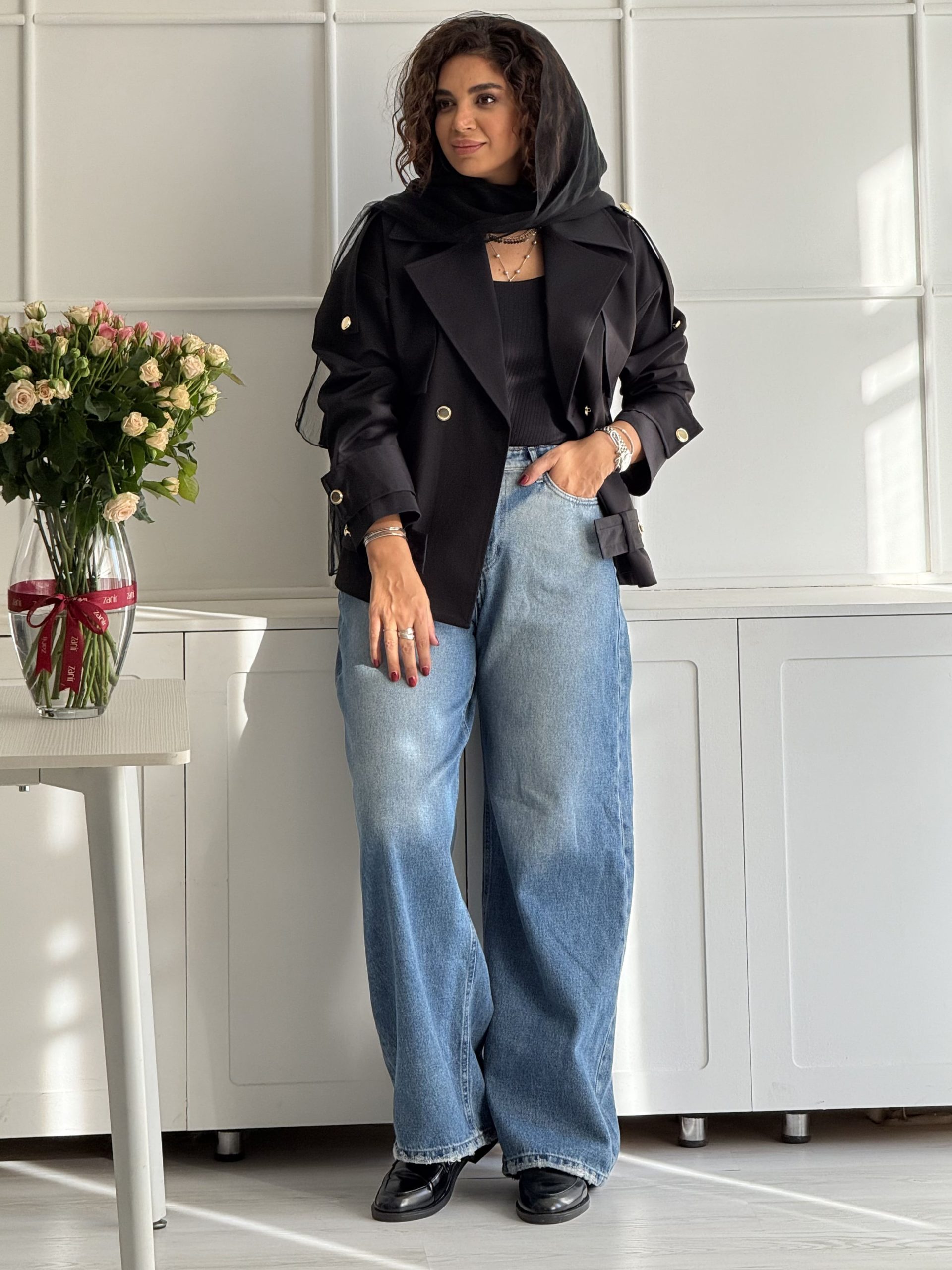 ترنچ کت زنانه short rainy | زنیر - Image 6