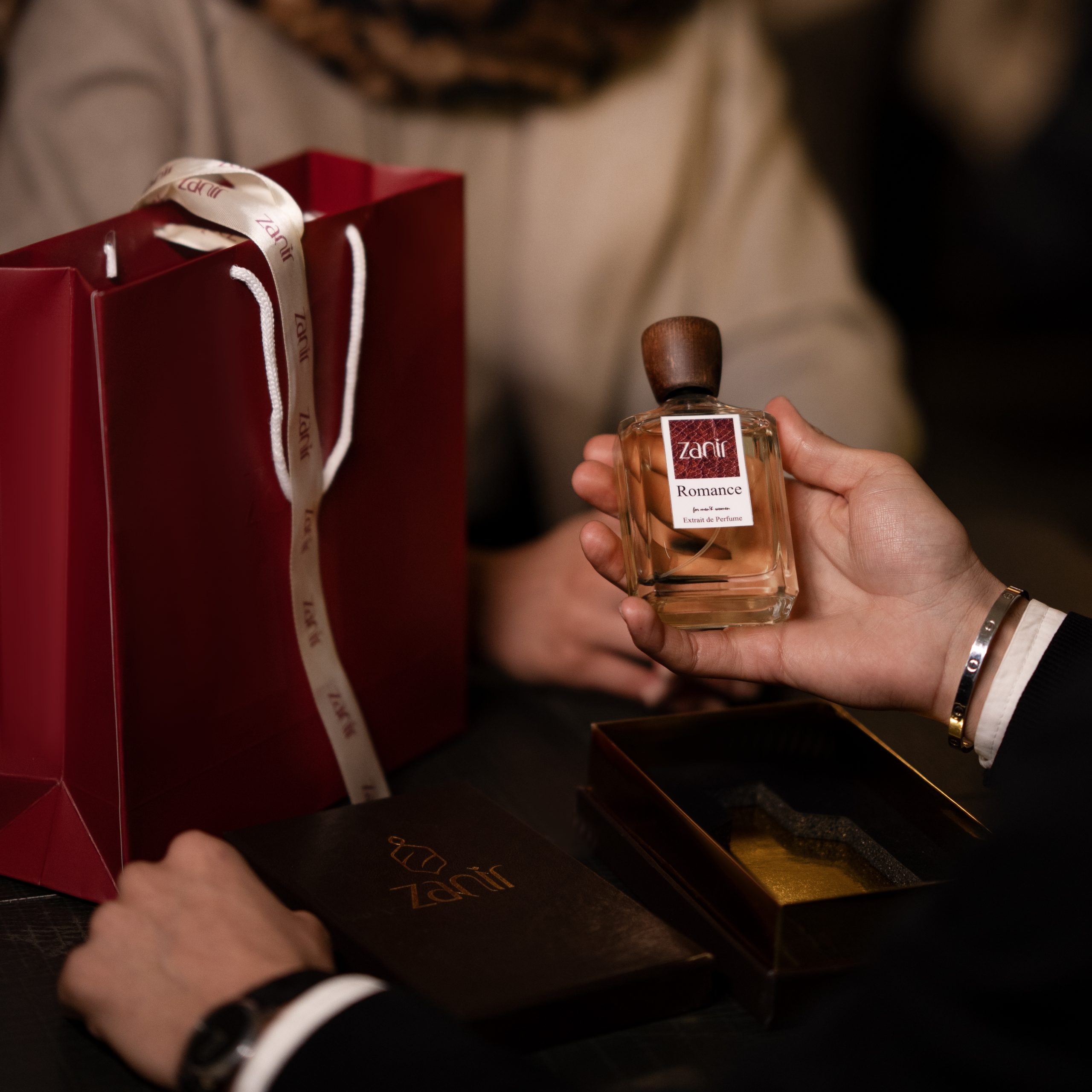 عطر یونیسکس رومنس| زنیر - Image 12