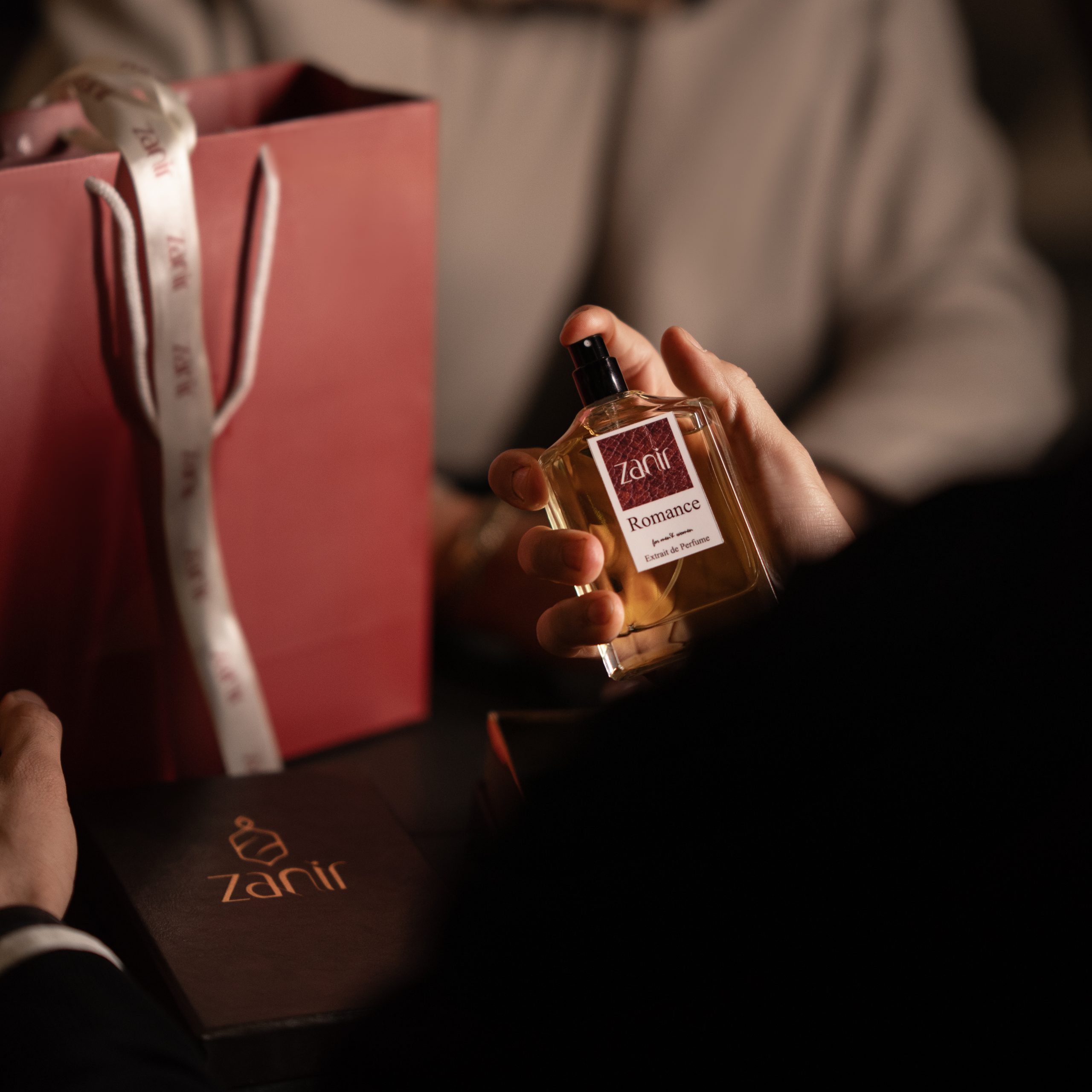 عطر یونیسکس رومنس| زنیر - Image 10